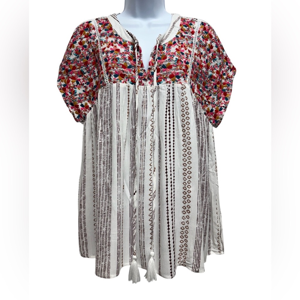 Anthropologie Savanna Jane Floral Boho Top with Embroidery Size Medium